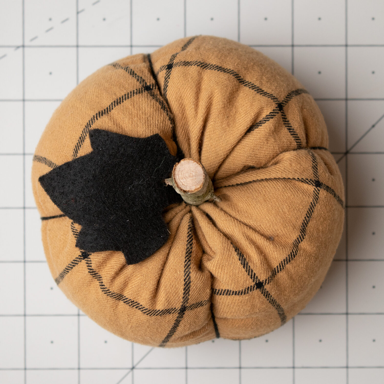 Fabric Pumpkin DIY
